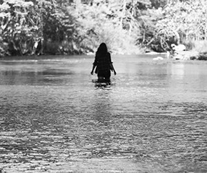 walking in river B&Wthumb