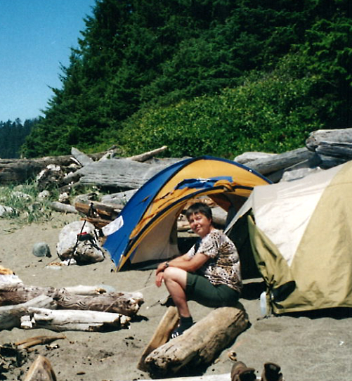 Camping on beach - Kolbe Times